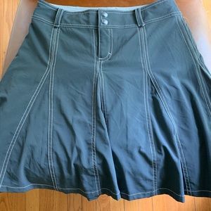 Grey women’s Athleta skort